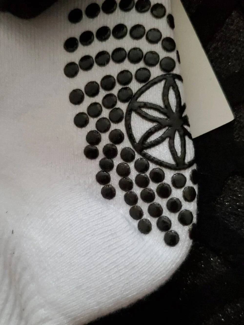 GAIAM Black & White Grippy Crew Socks - 2-Pack